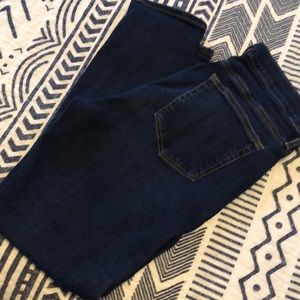 Loft 10P light distressed modern skinny